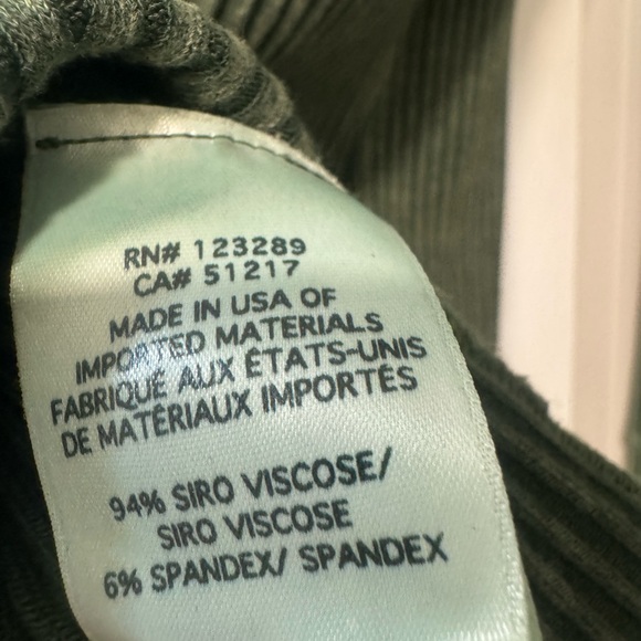 Michael Lauren: LEONARD TOP IN PIGMENT MILITARY, Size Medium - Picture 3 of 5